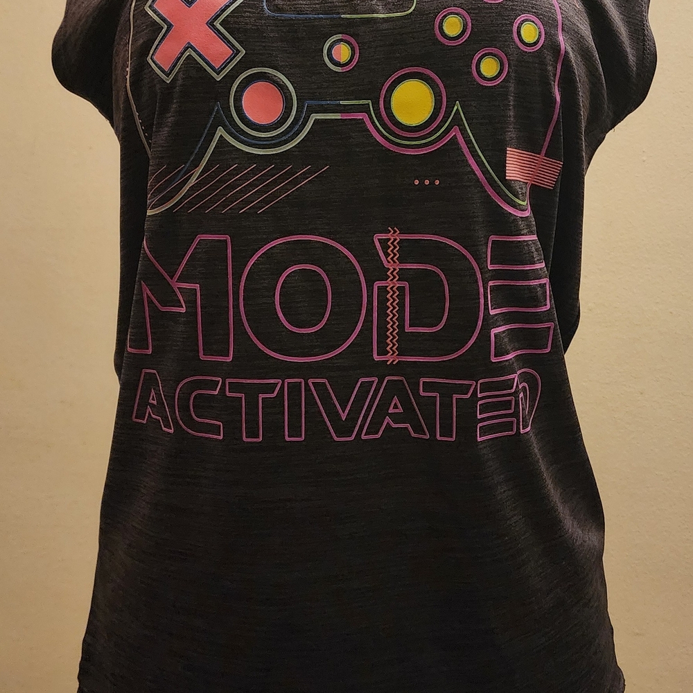 Tek Gear Black and Pink Short Sleeve Tee with Gaming Graphic